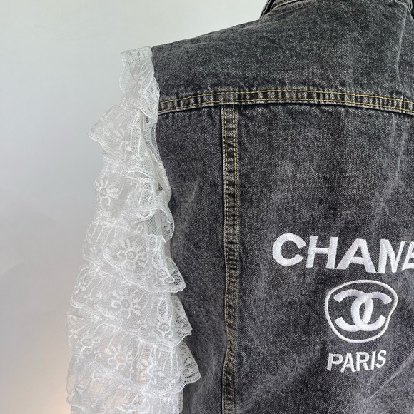 Denim Jacket with lace sleeves - Picture 6 of 17